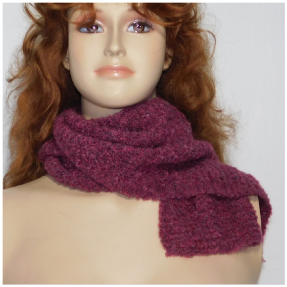 Scarf, multiple wrap around styles. Knit, soft - Picture 2 of 8